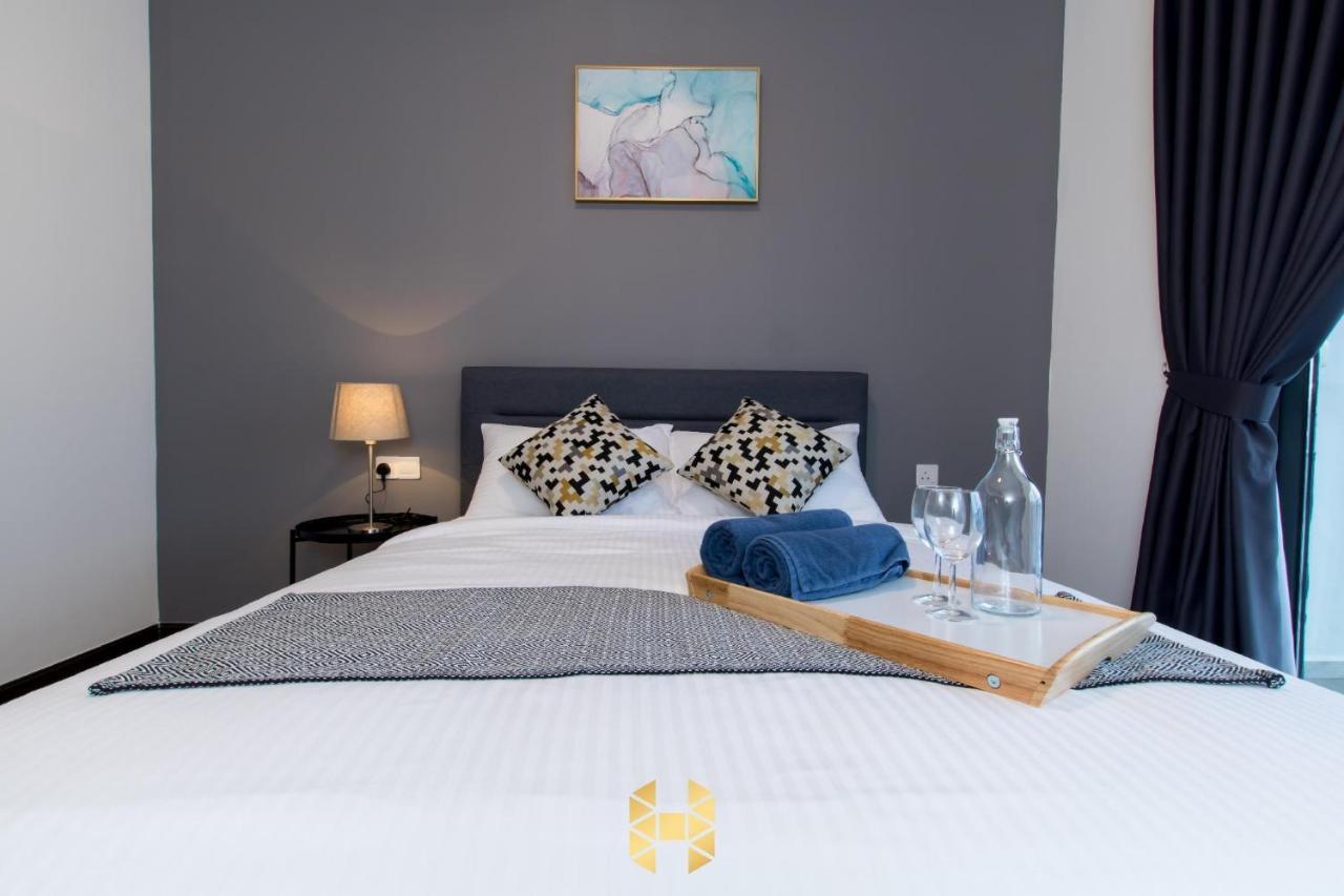 ג'והור בהרו R&F Princess Cove Ciq Premium Sea & City View Suites By Neo מראה חיצוני תמונה