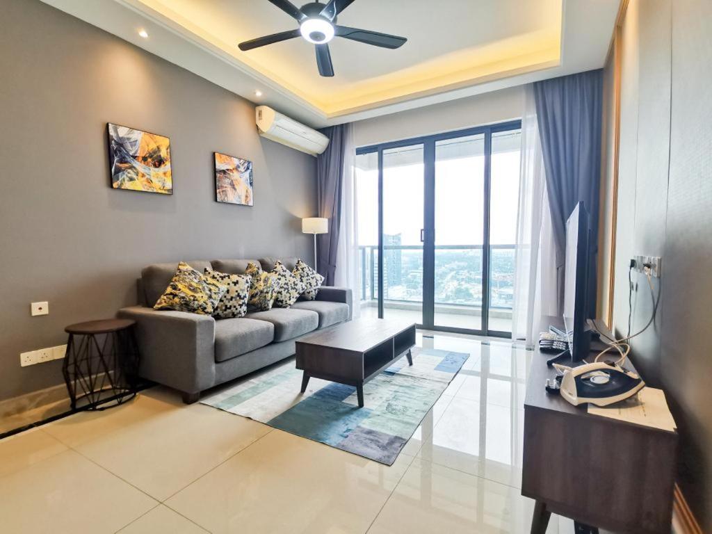 ג'והור בהרו R&F Princess Cove Ciq Premium Sea & City View Suites By Neo חדר תמונה