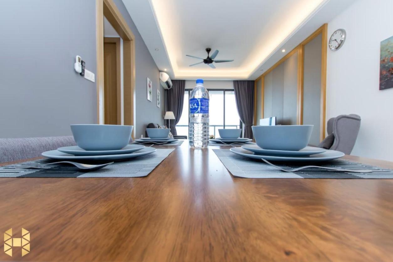 ג'והור בהרו R&F Princess Cove Ciq Premium Sea & City View Suites By Neo חדר תמונה